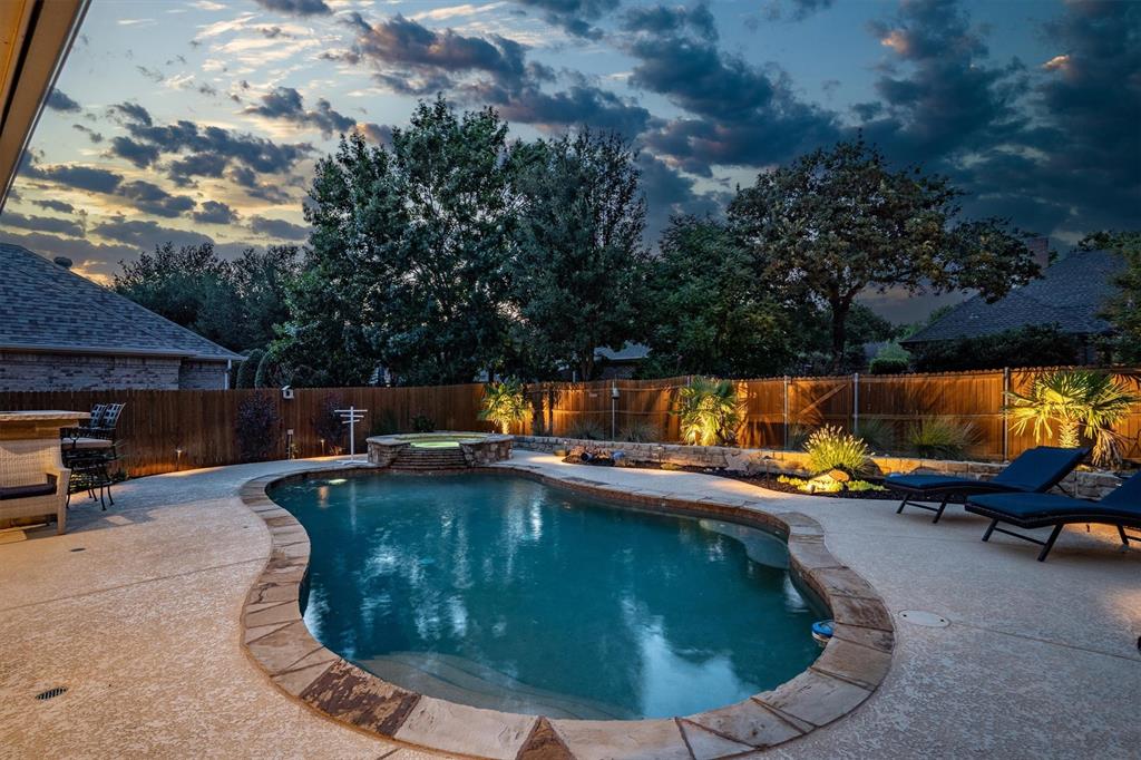 8909 Stratford Drive