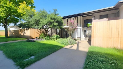 Photo of 2627 Douglas Avenue #121, Dallas, TX 75219 (MLS # 21403393)