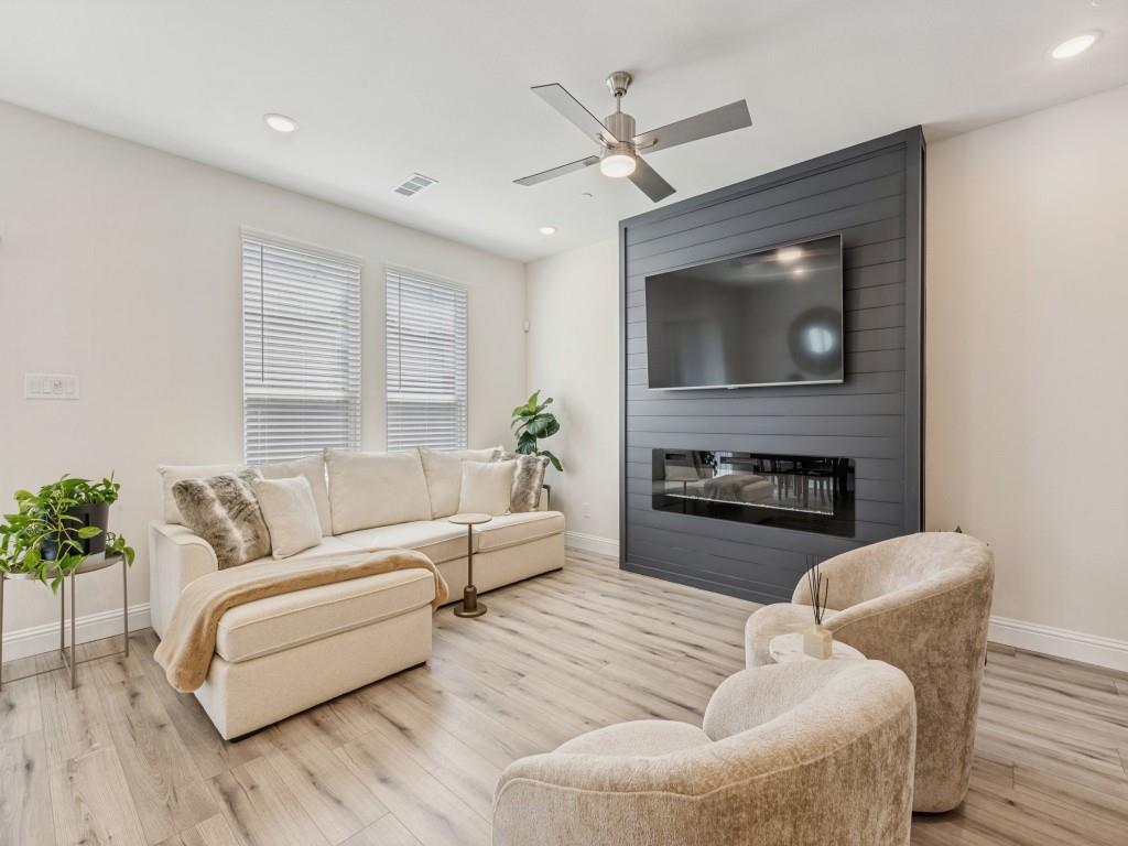 1319 Hill Country Place