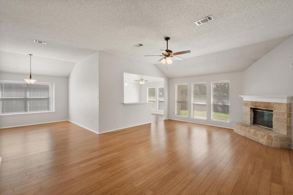 1610 Crestmeadow Lane