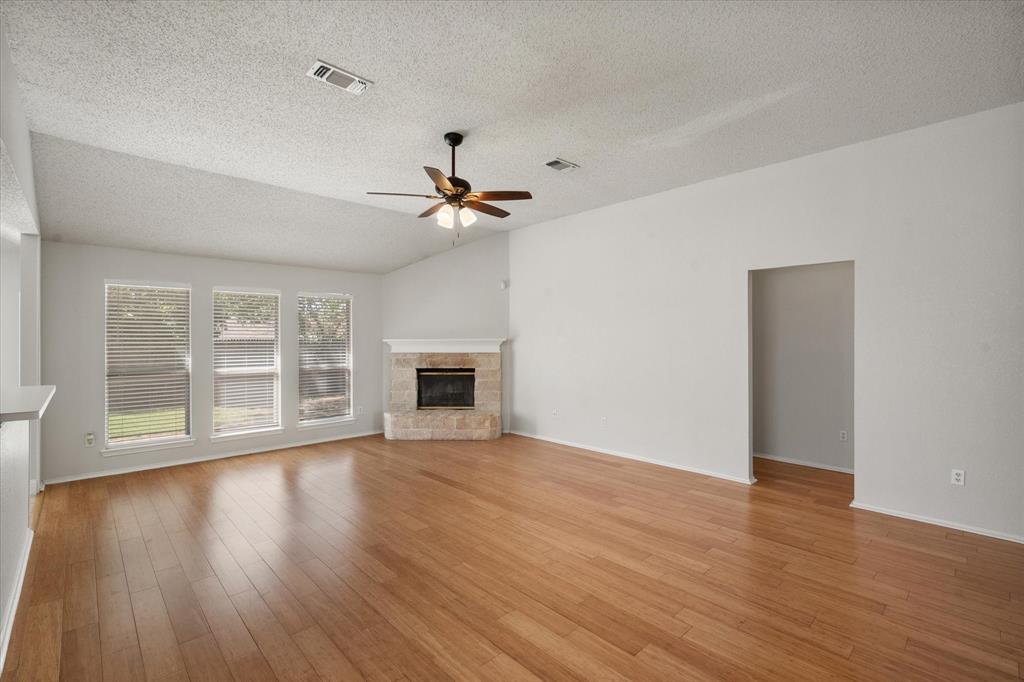 1610 Crestmeadow Lane