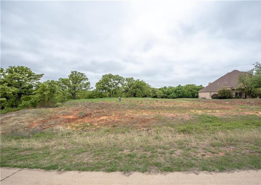 2530 Woodland Drive