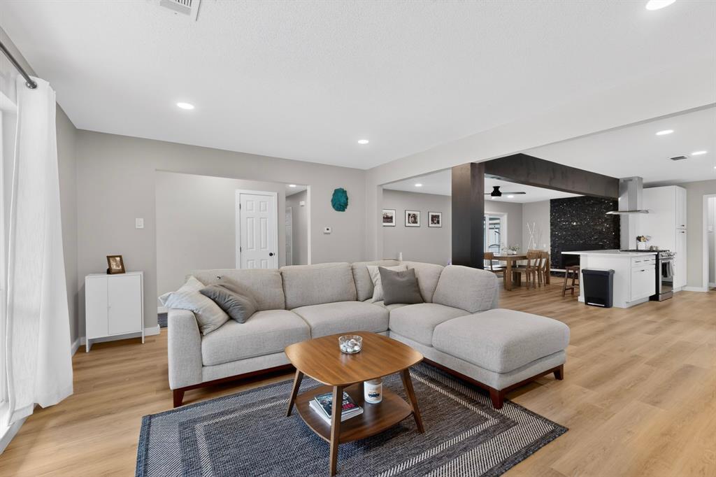 5822 Enchanted Lane