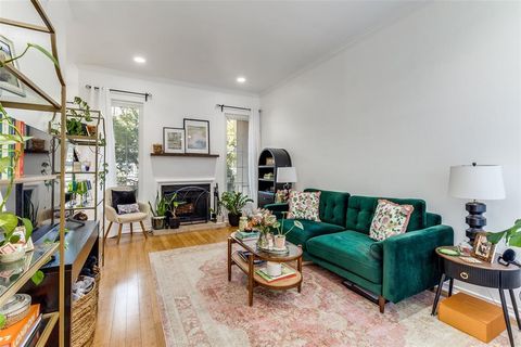 3311 Blackburn Street 101 Dallas TX 75204