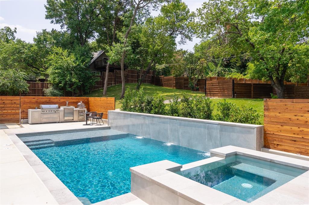 E Kessler Park - Residential