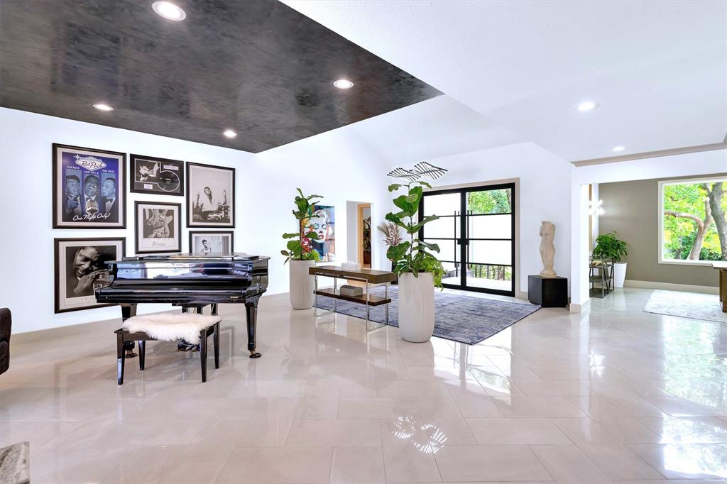 E Kessler Park - Residential