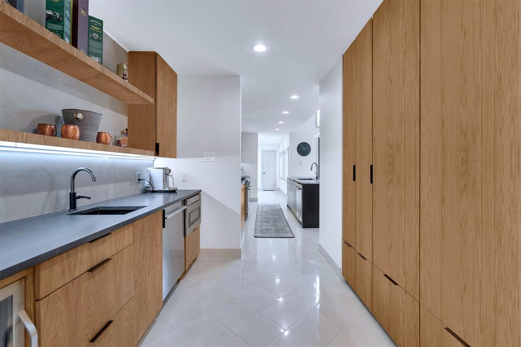 E Kessler Park - Residential