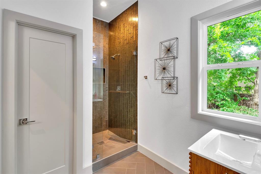 E Kessler Park - Residential