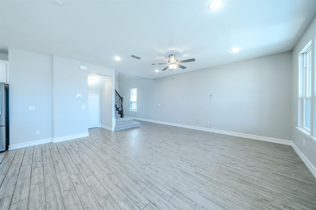 2833 Henson Lane