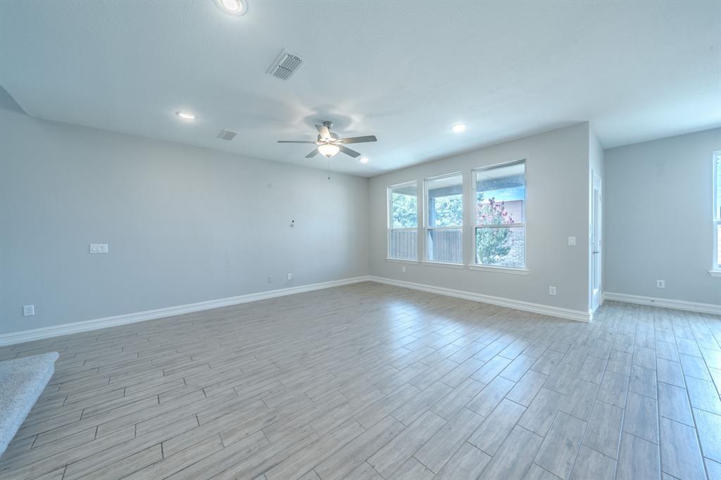 2833 Henson Lane