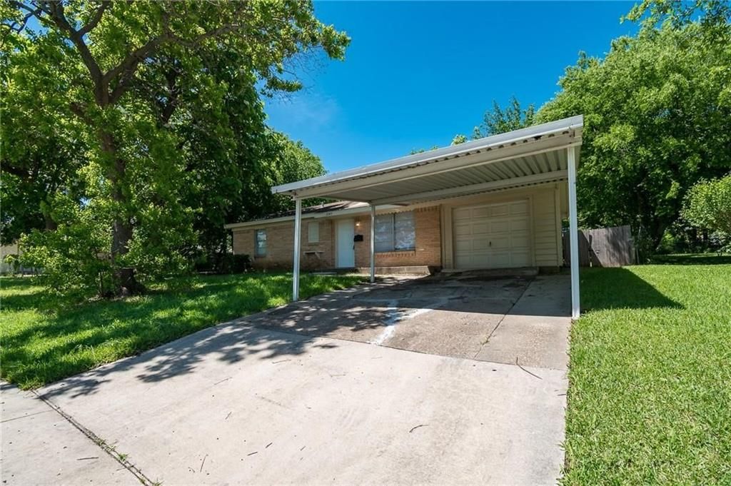 Photo of 2045 Avis Circle, Mesquite, TX 75149 (MLS # 21240125)