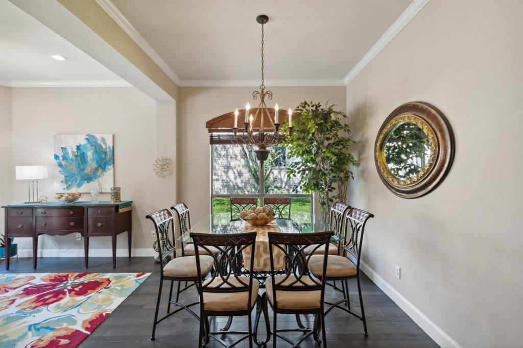 5516 Greenview Court
