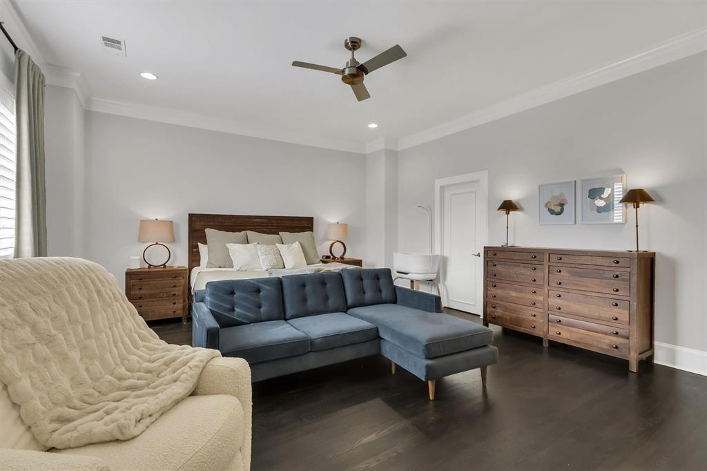 Brownstones Of Oak Lawn - Residential