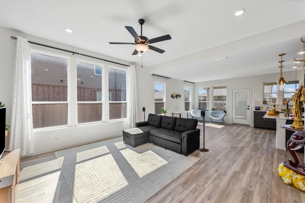 Anna Crossing Ph 8 - Residential Lease