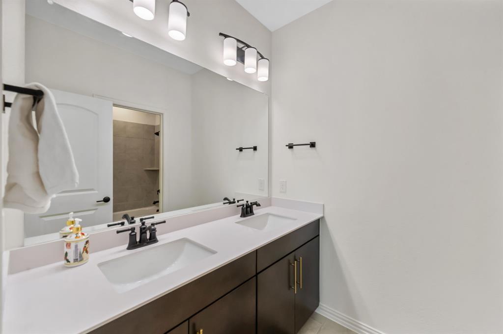 Anna Crossing Ph 8 - Residential Lease