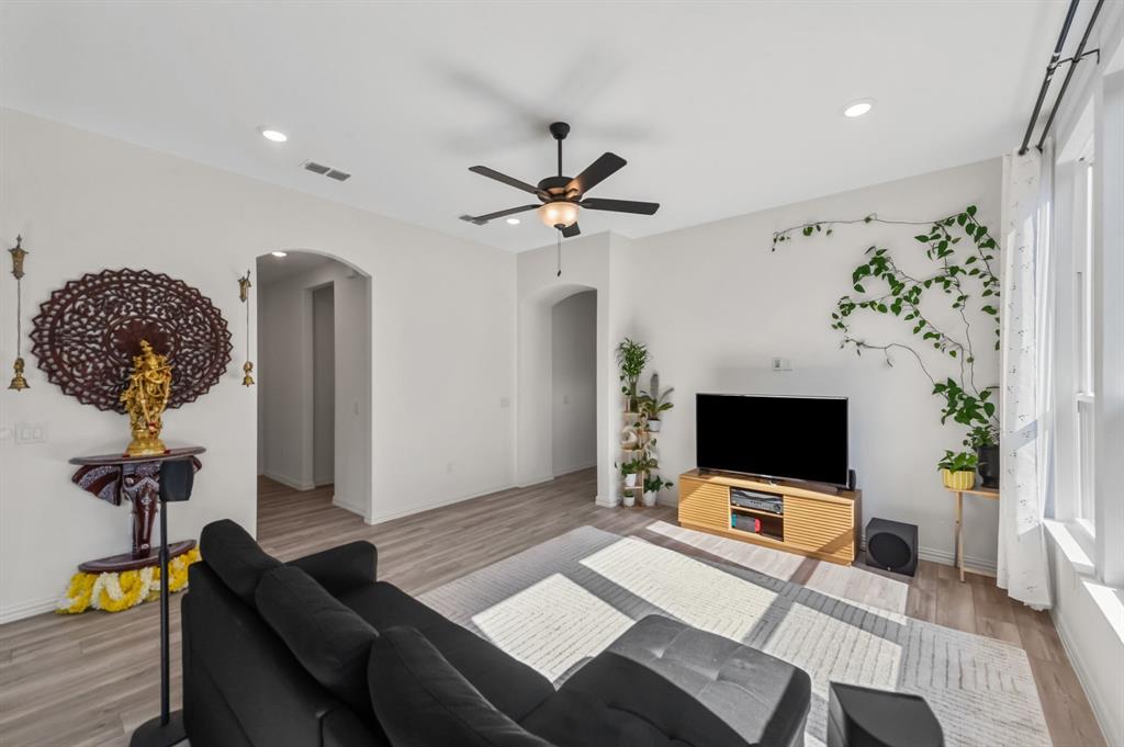 Anna Crossing Ph 8 - Residential Lease