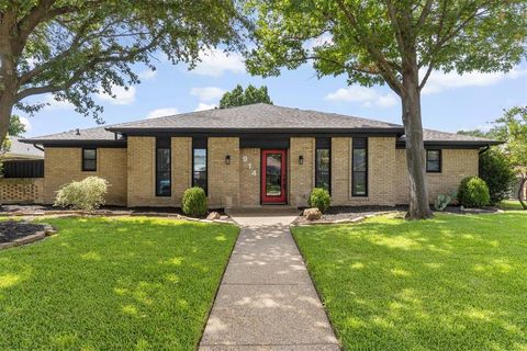 Property photo of 914 Edgewood Drive, Richardson, TX 75081