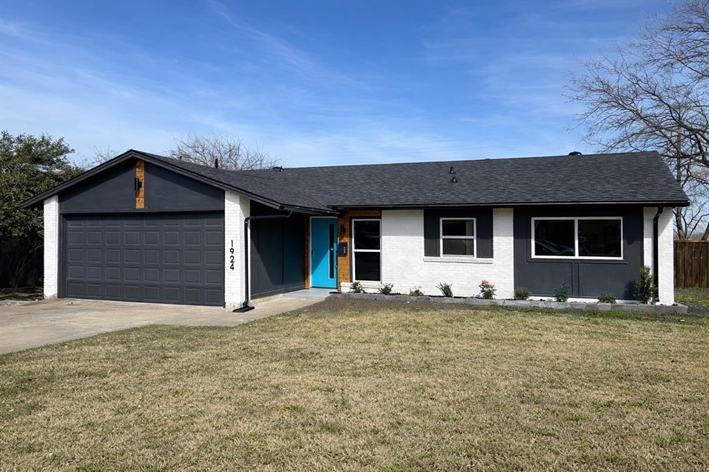 1924 Spiceberry Lane