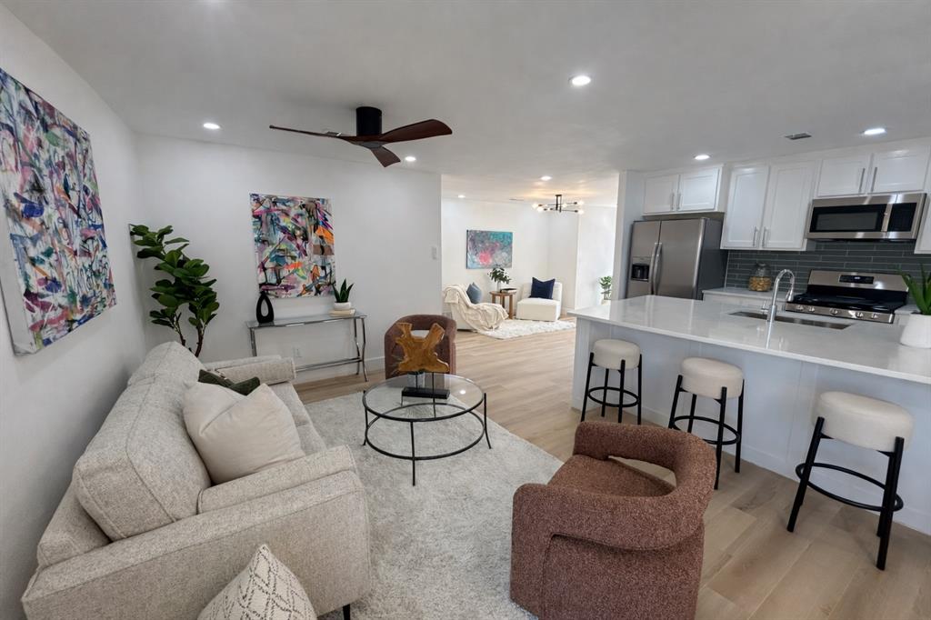 1924 Spiceberry Lane