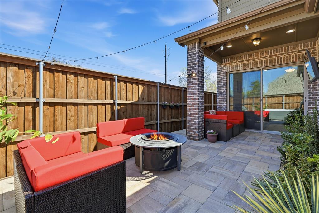 The River Walk At Central Park - Residential