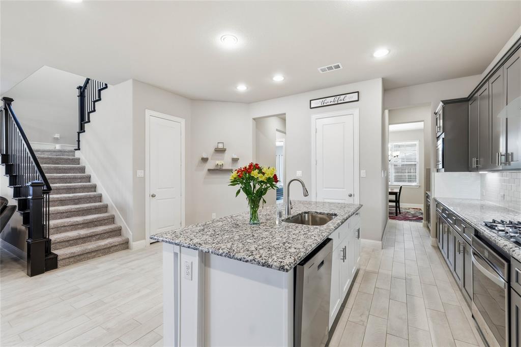 The River Walk At Central Park - Residential