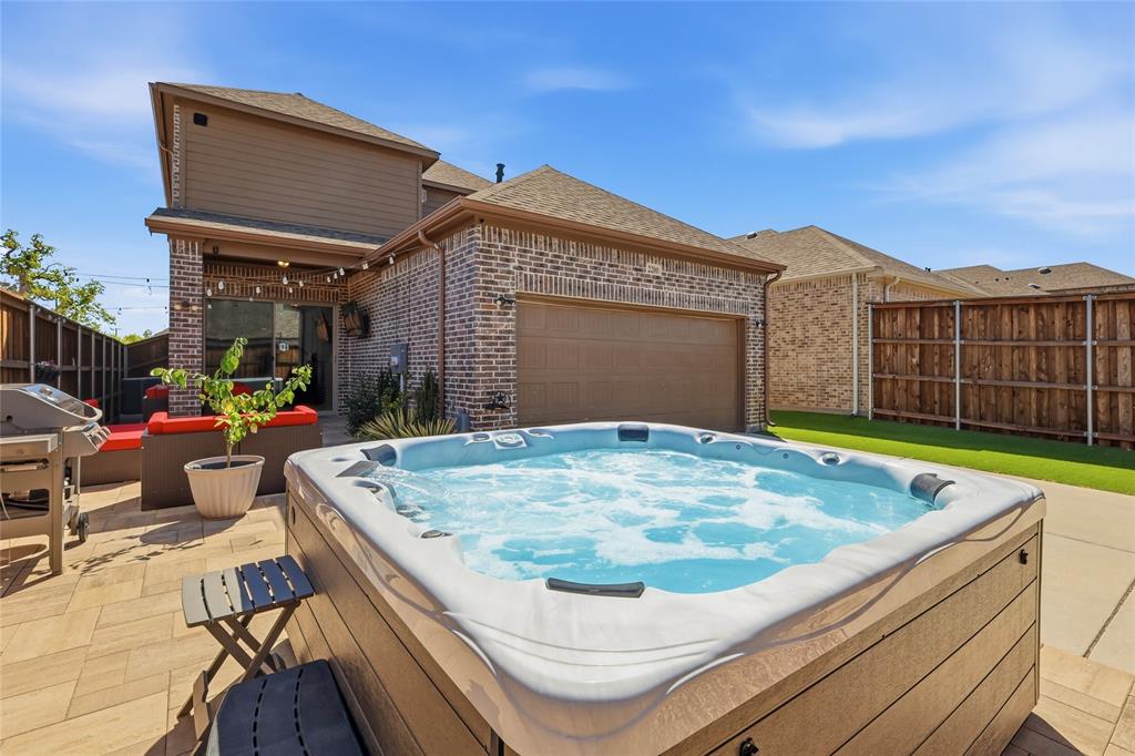 The River Walk At Central Park - Residential