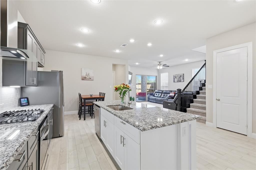 The River Walk At Central Park - Residential