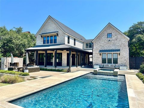 A home in Granbury