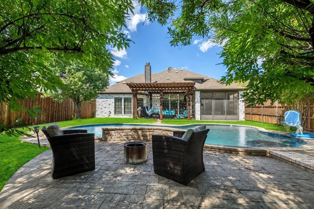 Photo of 11825 Wolfcreek Lane, Fort Worth, TX 76244 (MLS # 21279454)