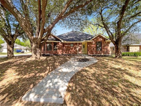 301 Country Manor Drive, Keller, TX 76248 - #: 20600762
