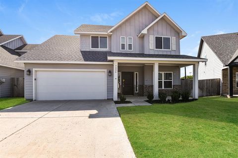 Photo of 7336 Parkside Place Drive, North Richland Hills, TX 76180 (MLS # 21097969)