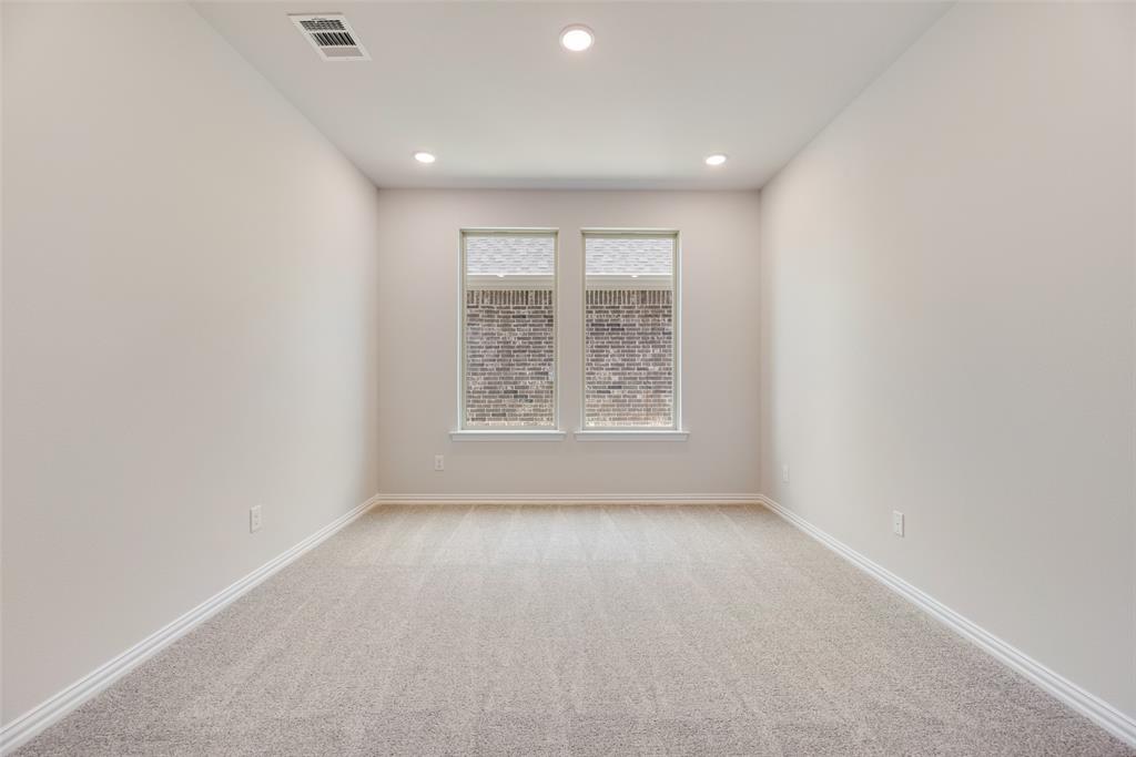 Valencia On The Lake - Residential