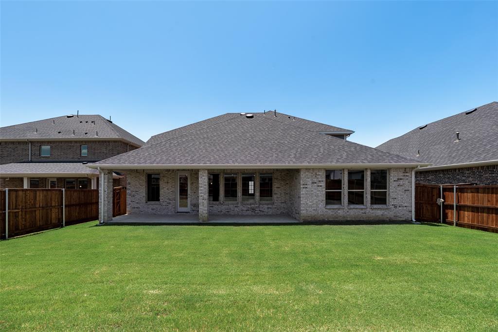 Valencia On The Lake - Residential