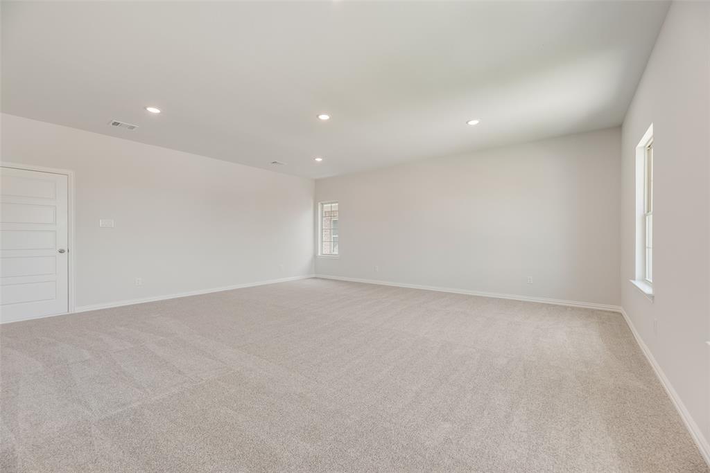 Valencia On The Lake - Residential