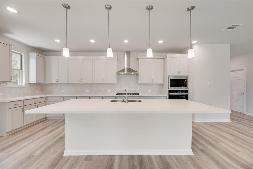15005 Sagasta Court