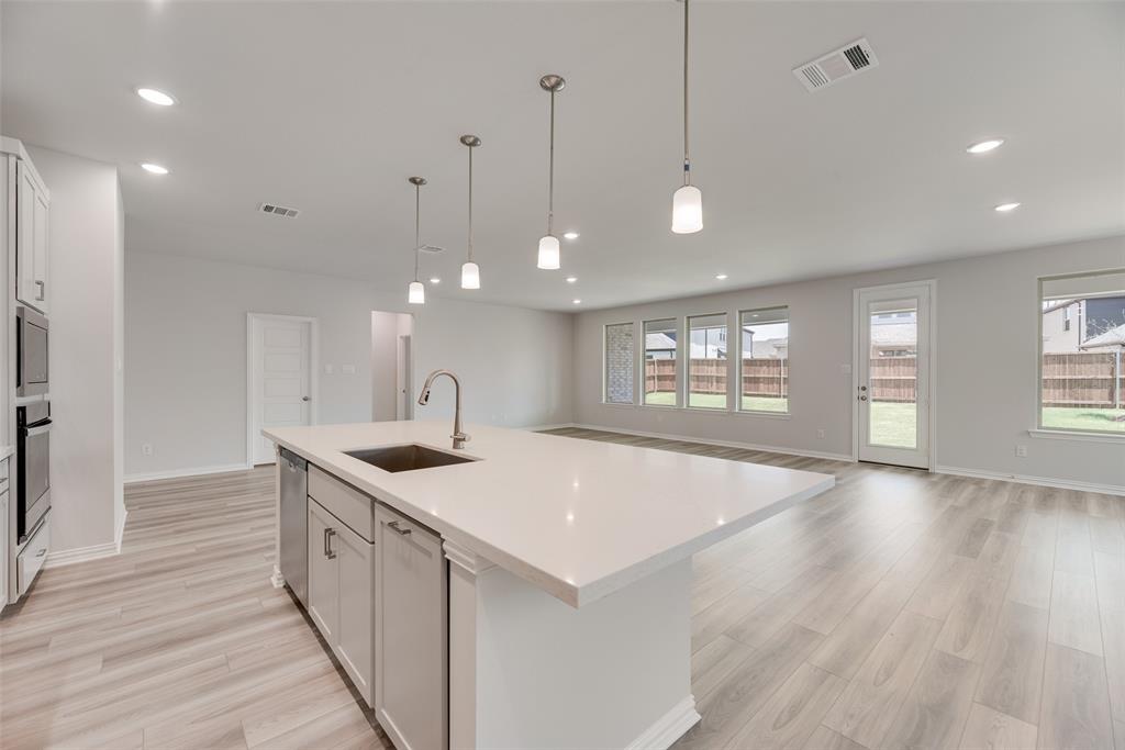 15005 Sagasta Court