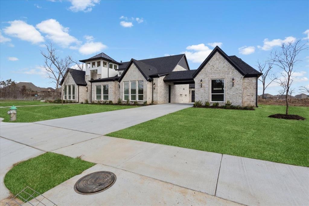 186 Acorn Trail