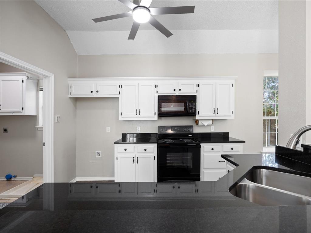 Casa Linda #12 - Residential