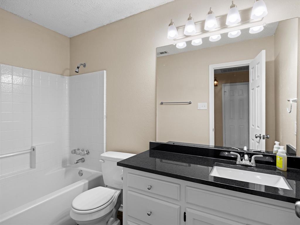 Casa Linda #12 - Residential