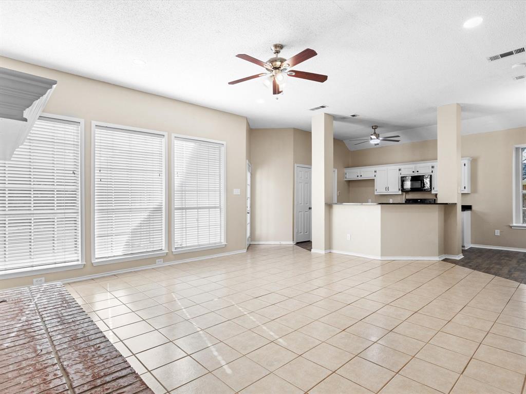 Casa Linda #12 - Residential