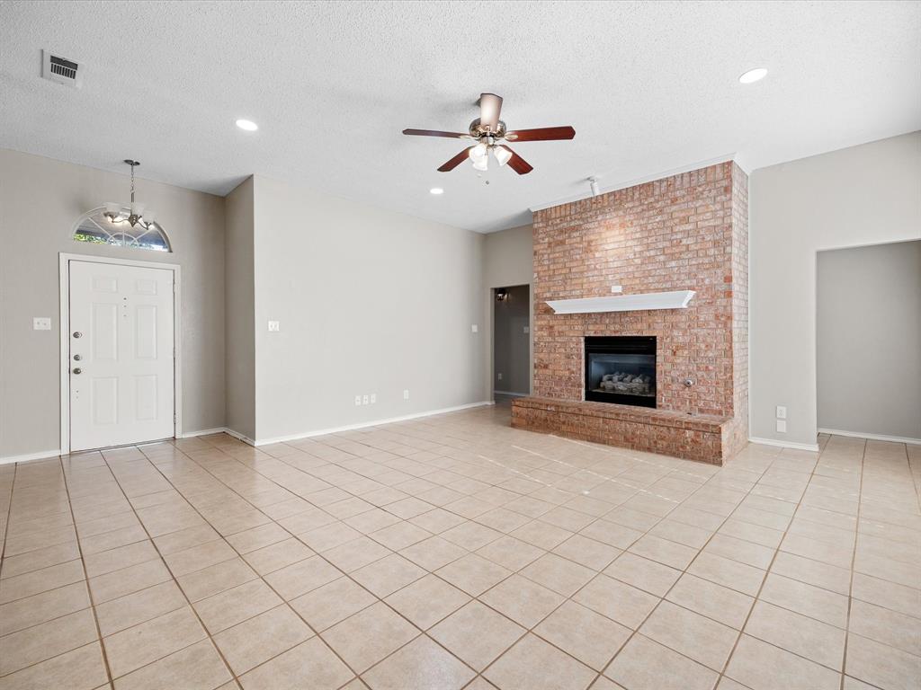 Casa Linda #12 - Residential