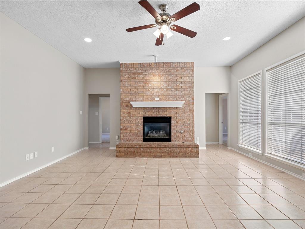 Casa Linda #12 - Residential