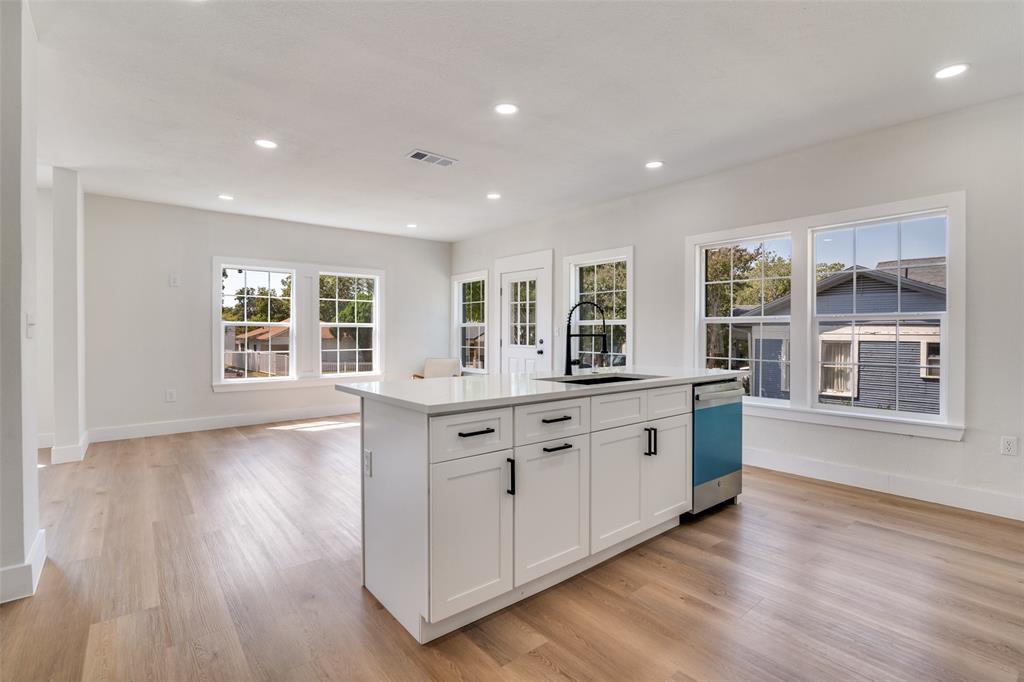 Mount Auburn - Residential