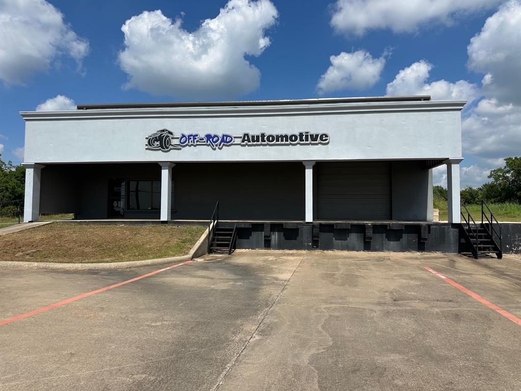 Bryan Luckett Add - Commercial Lease