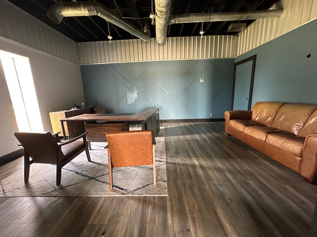 Bryan Luckett Add - Commercial Lease