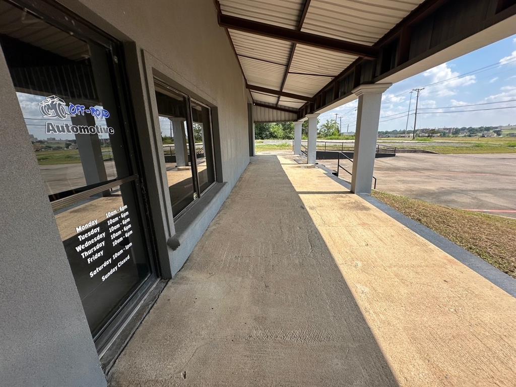 Bryan Luckett Add - Commercial Lease