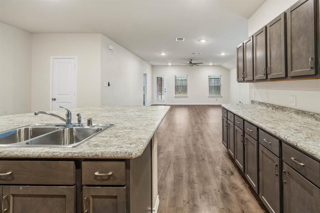 Verandah Ph 3b1 - Residential