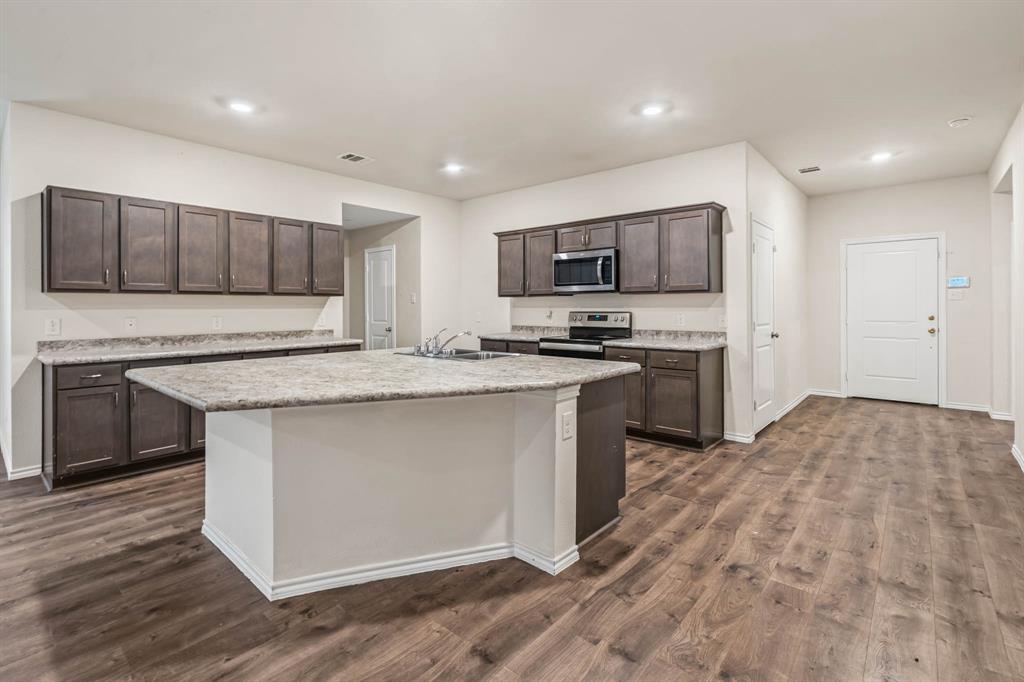 Verandah Ph 3b1 - Residential