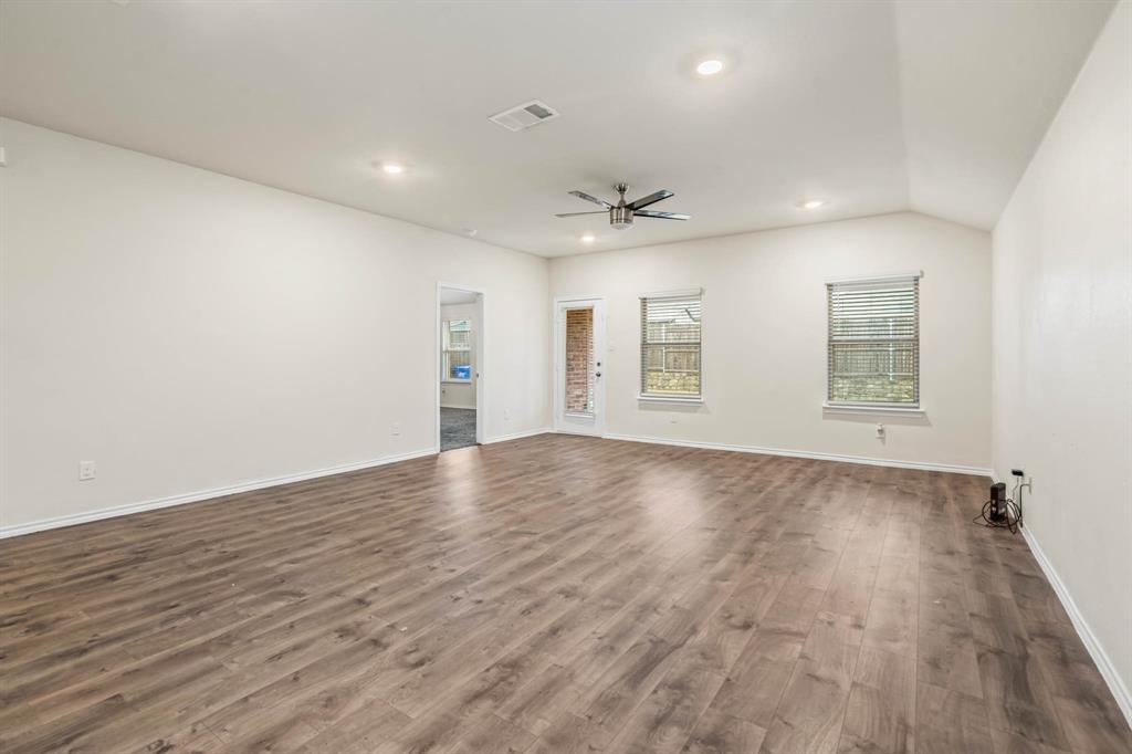 Verandah Ph 3b1 - Residential