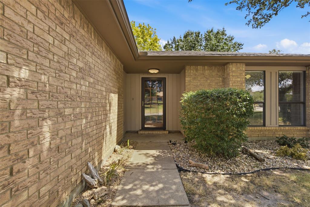 6417 Shasta Trail
